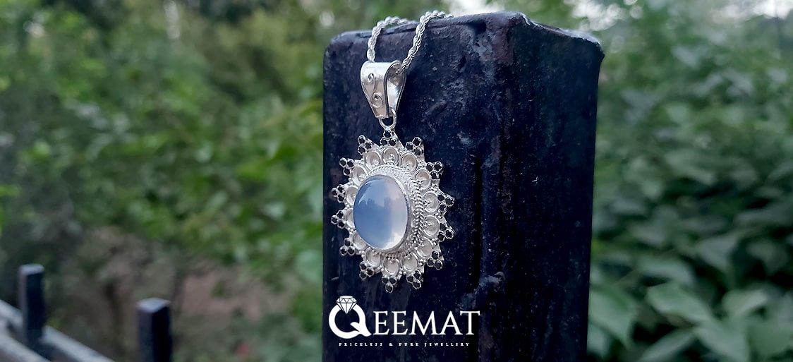Clear White Quartz Oval Shape Necklace for Ladies (Durr e Najaf Stone ...