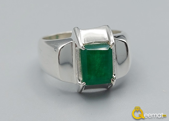 Emerald green deals stone ring price