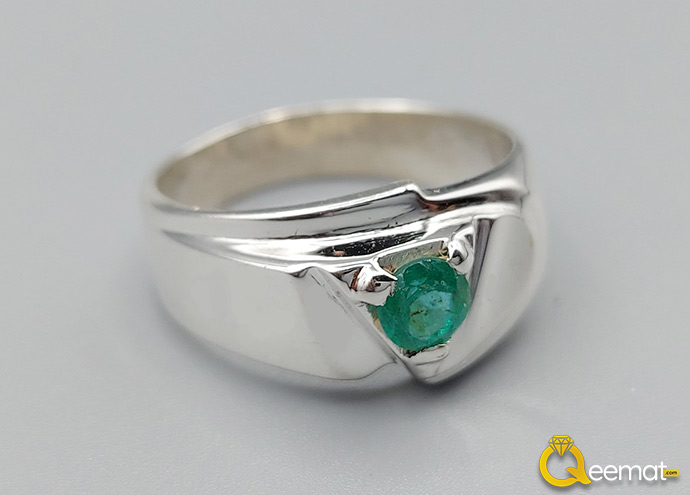 Emerald Gemstone Small Size Ring For Girls