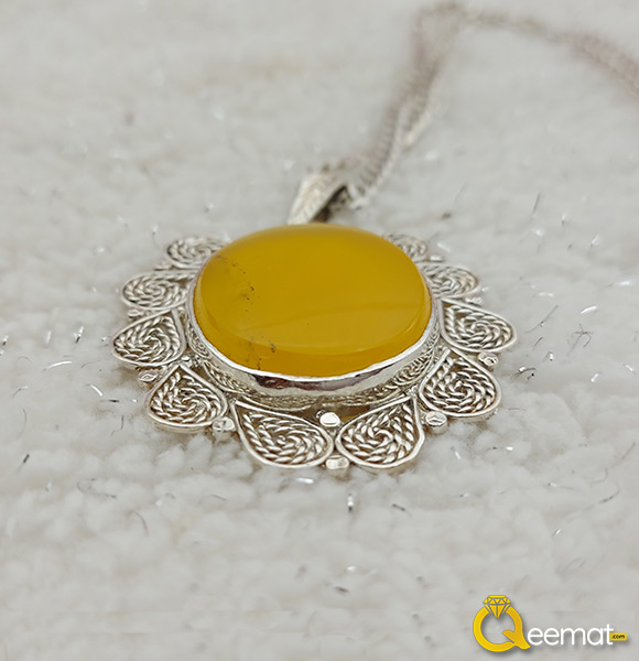 Pure Chandi Necklace With Chain Made Of Yellow Aqeeq Stone