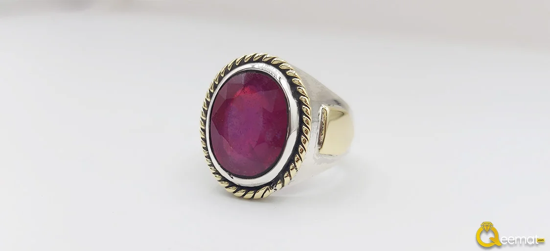 Smart Looking Garnet Silver Ring