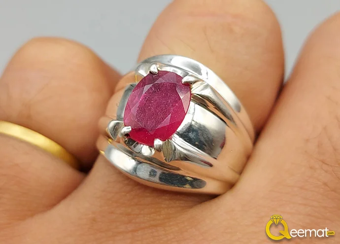 Garnet Ring Made of Pure Silver