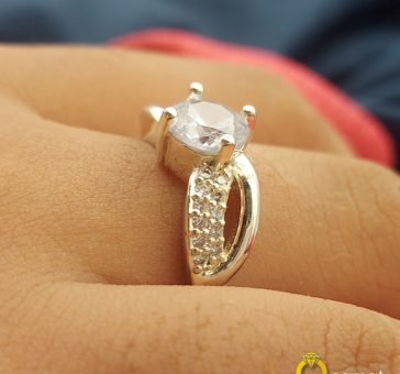 moissanite-diamon-engagement-ring-for-girls