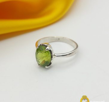 pear-green-natural-gemstone-ring